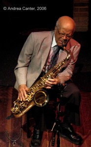 Irv at the Dakota, 2006 © Andrea Canter