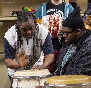 Babatunde Lea leads drum clinic © Andrea Canter